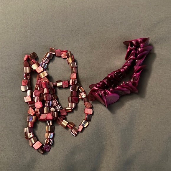 Necklace with matching bracelet - Picture 3 of 5